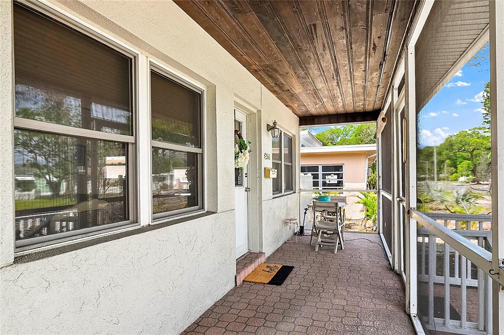 3rd image of 560 62Nd Ave S, Saint Petersburg, FL 33705 | MLS# U8159669
