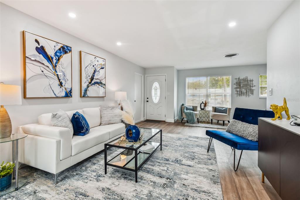 4th image of 5690 6Th St S, Saint Petersburg, FL 33705 | MLS# U8185610