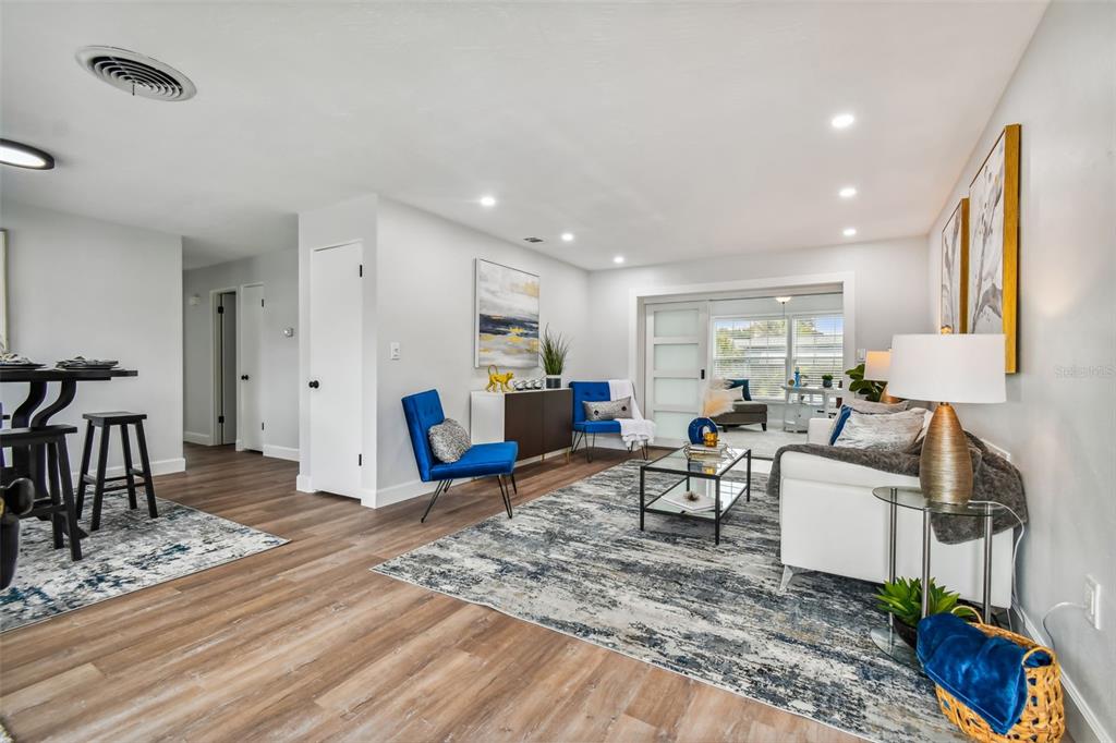 5th image of 5690 6Th St S, Saint Petersburg, FL 33705 | MLS# U8185610