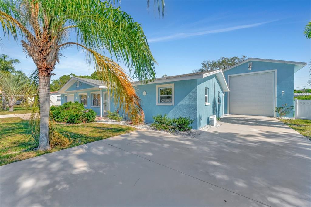 Homes for sale in Bradenton, FL | 915 67Th St Nw, Bradenton, FL 34209 | MLS# A4556951