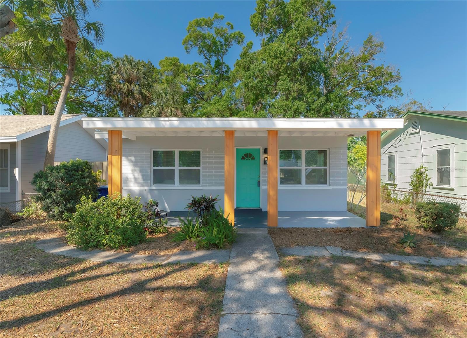 Homes for sale in Saint Petersburg, FL | 1611 28Th St S, Saint Petersburg, FL 33712 | MLS# U8194611