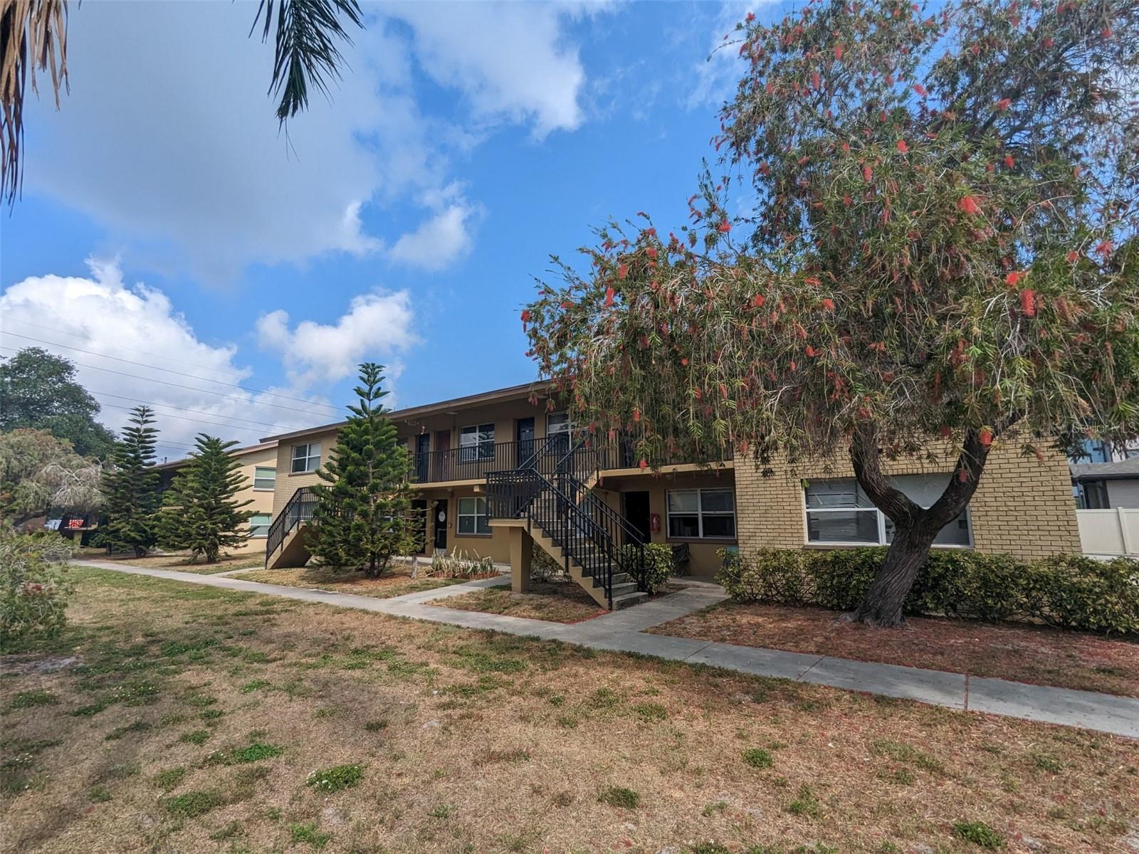 Homes for sale in Clearwater, FL | 2500 Harn Blvd #E4, Clearwater, FL 33764 | MLS# A4566273