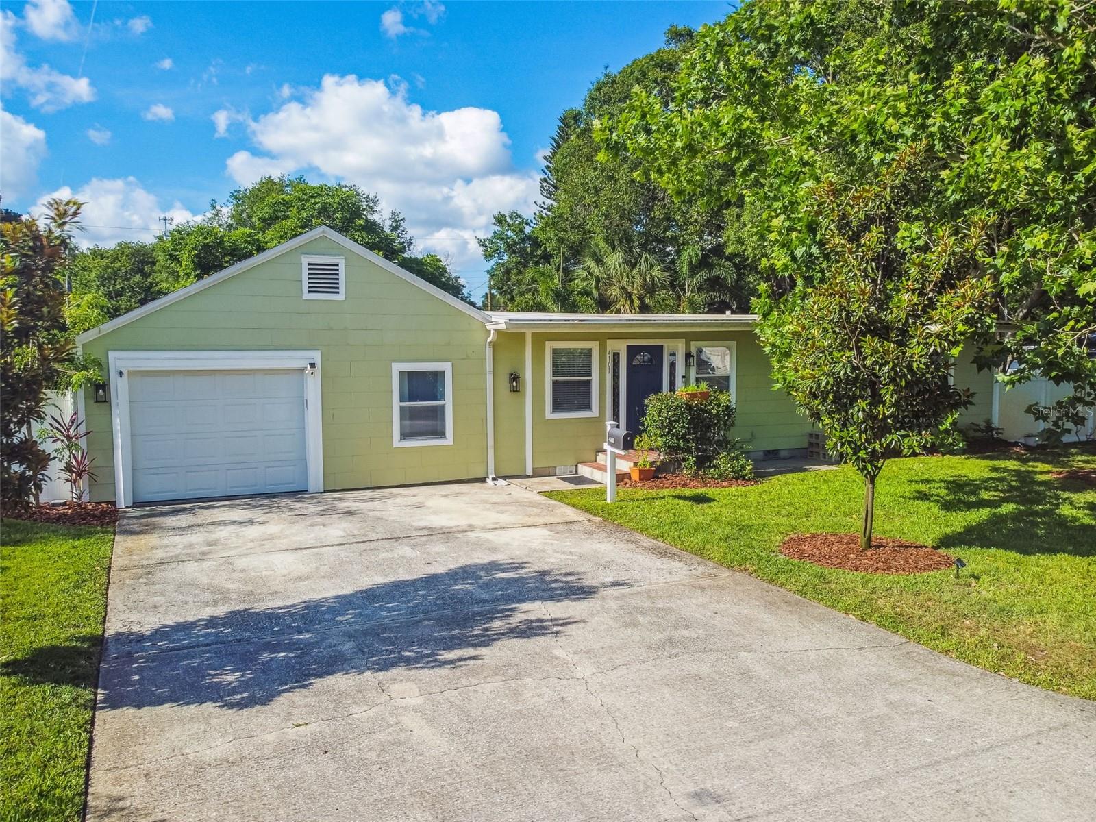 Homes for sale in Saint Petersburg, FL | 4101 11Th Ave N, Saint Petersburg, FL 33713 | MLS# U8199184