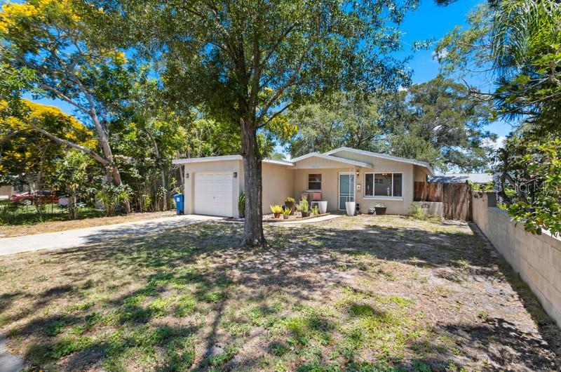 2nd image of 5043 14Th Ave N, Saint Petersburg, FL 33710 | MLS# U8203395