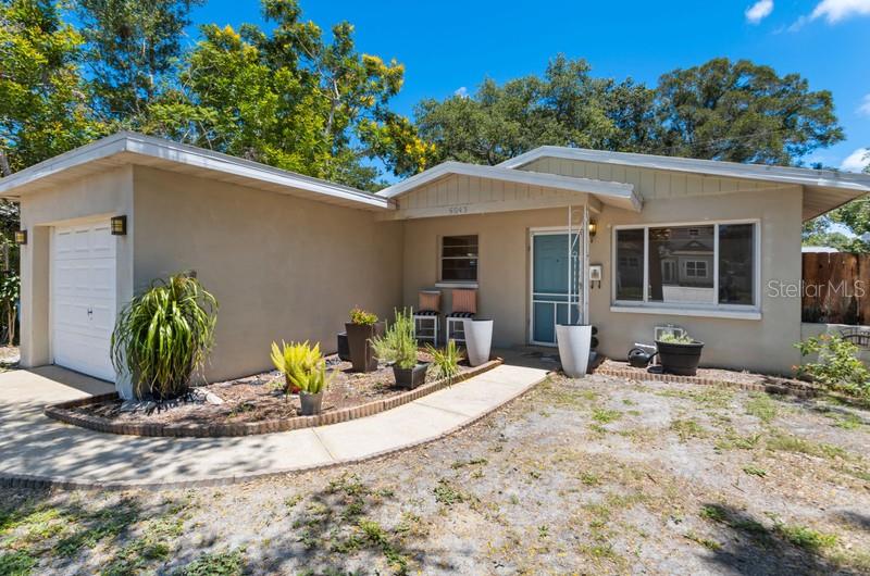 1st image of 5043 14Th Ave N, Saint Petersburg, FL 33710 | MLS# U8203395