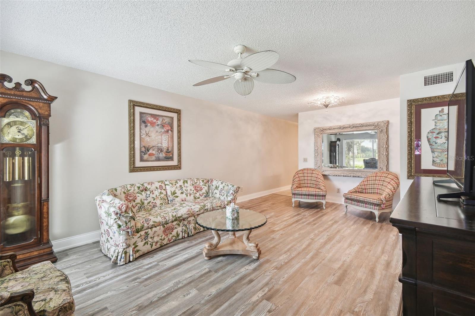 Homes for sale in Clearwater, FL | 2221 Norwegian Dr #9, Clearwater, FL 33763 | MLS# U8203812