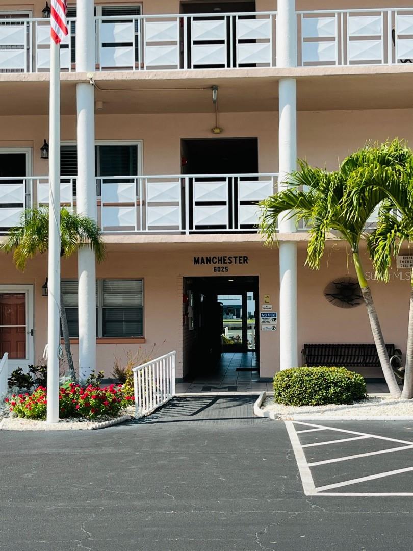 Homes for sale in Gulfport, FL | 6025 Shore Blvd S #411, Gulfport, FL 33707 | MLS# A4575955