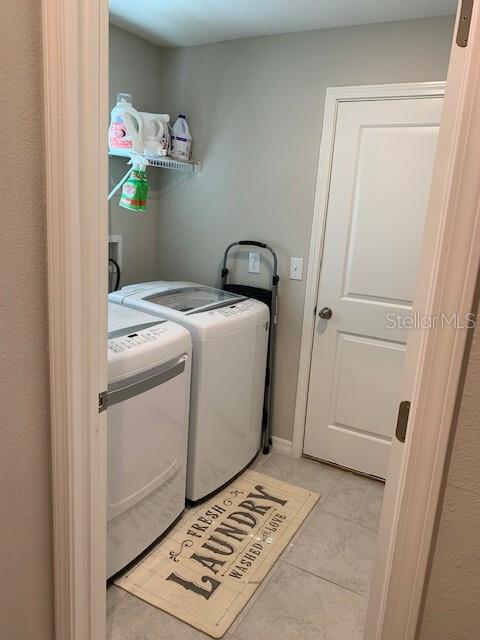 Homes for sale in Sun City Center, FL | 15715 Fort Island Pl, Sun City Center, FL 33573 | MLS# A4583238