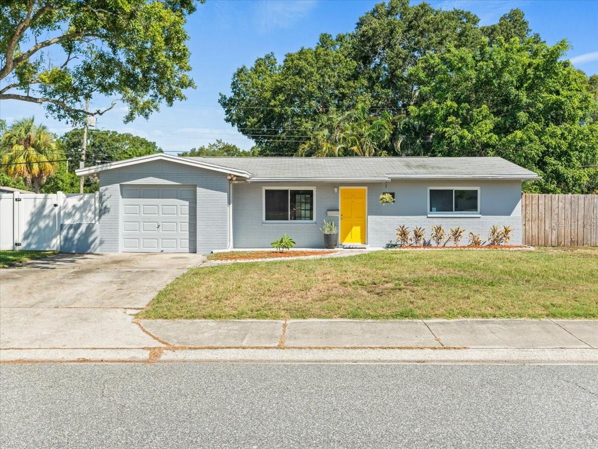 Homes for sale in Saint Petersburg, FL | 1435 77Th Ave N, Saint Petersburg, FL 33702 | MLS# U8215378