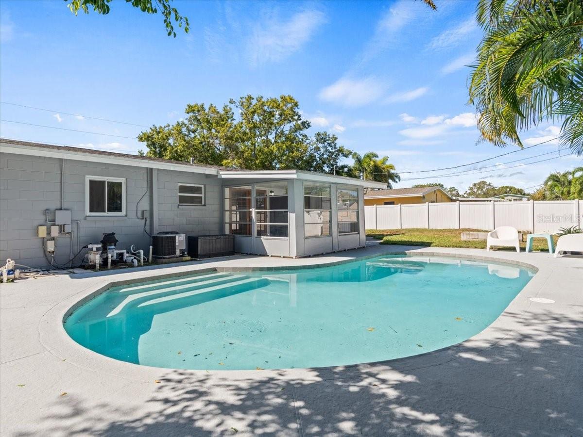 Homes for sale in Saint Petersburg, FL | 1435 77Th Ave N, Saint Petersburg, FL 33702 | MLS# U8215378