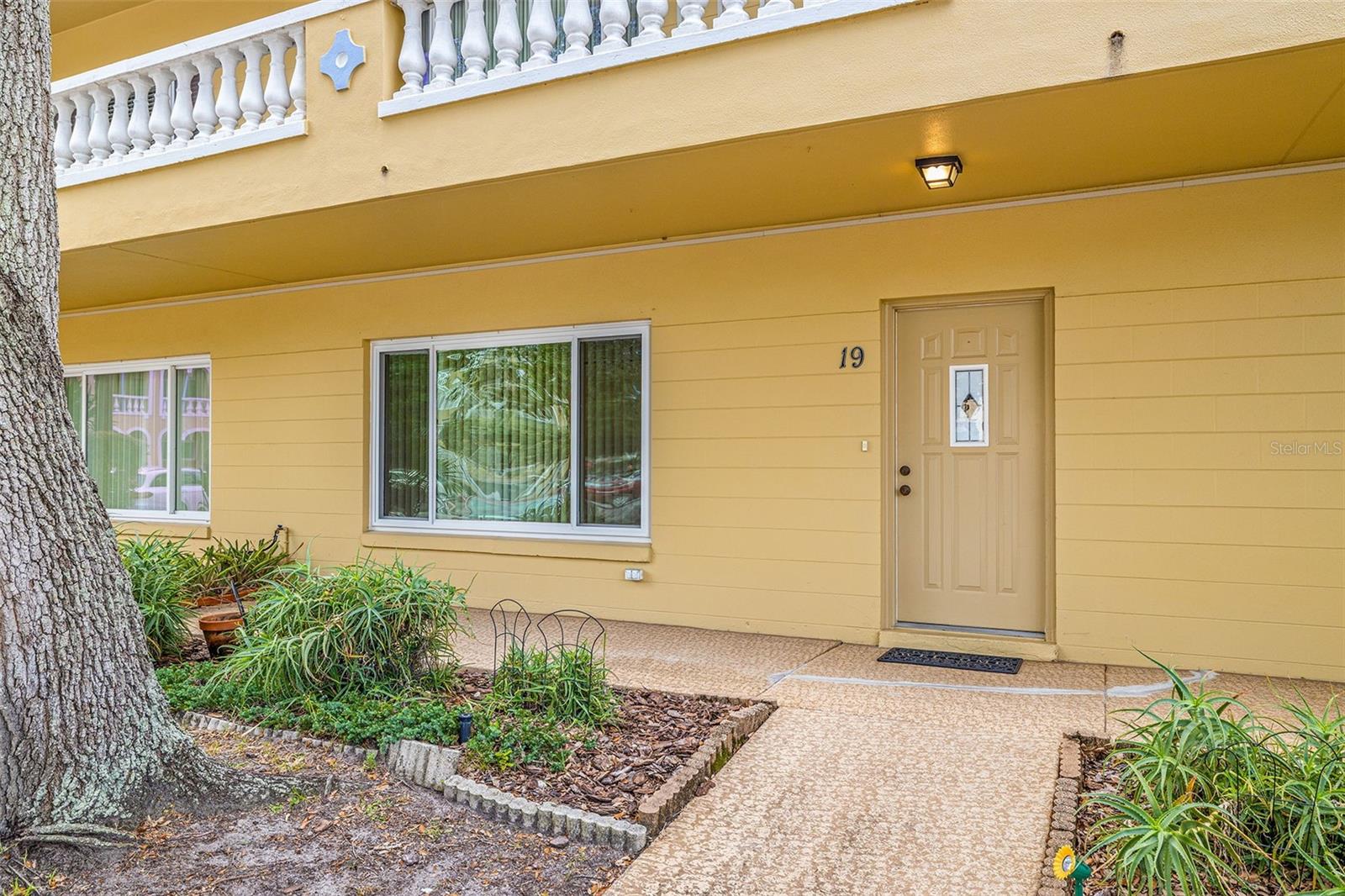 Homes for sale in Clearwater, FL | 2221 Norwegian Dr #19, Clearwater, FL 33763 | MLS# U8216612