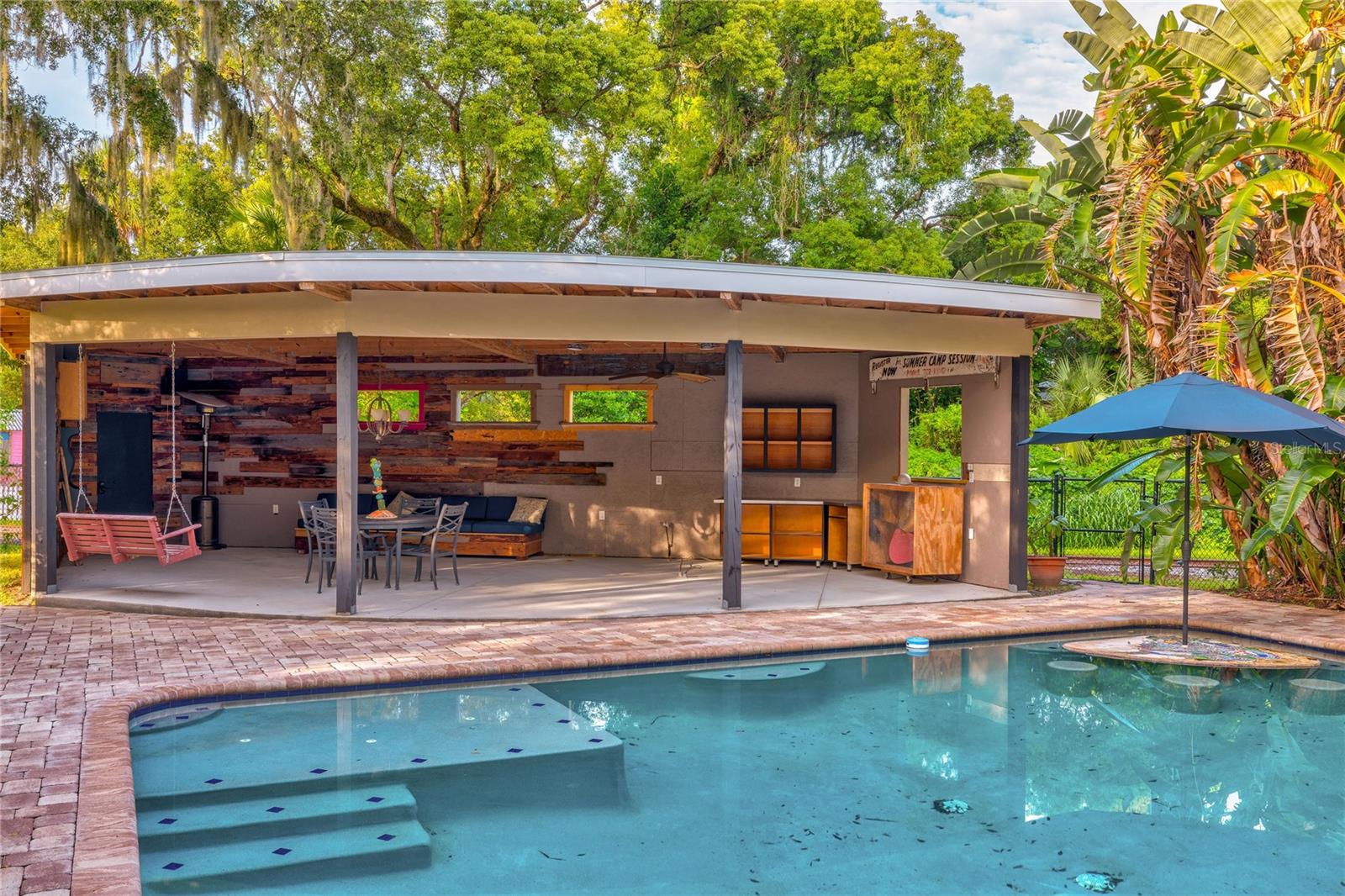 Homes for sale in Sanford, FL | 1519 S Park Ave, Sanford, FL 32771 | MLS# O6148094