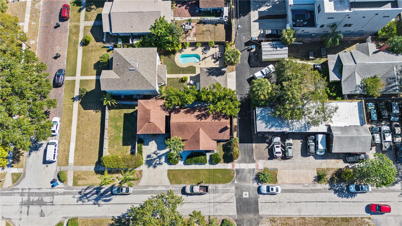 2nd image of 127 23Rd St N, Saint Petersburg, FL 33713 | MLS# U8220353