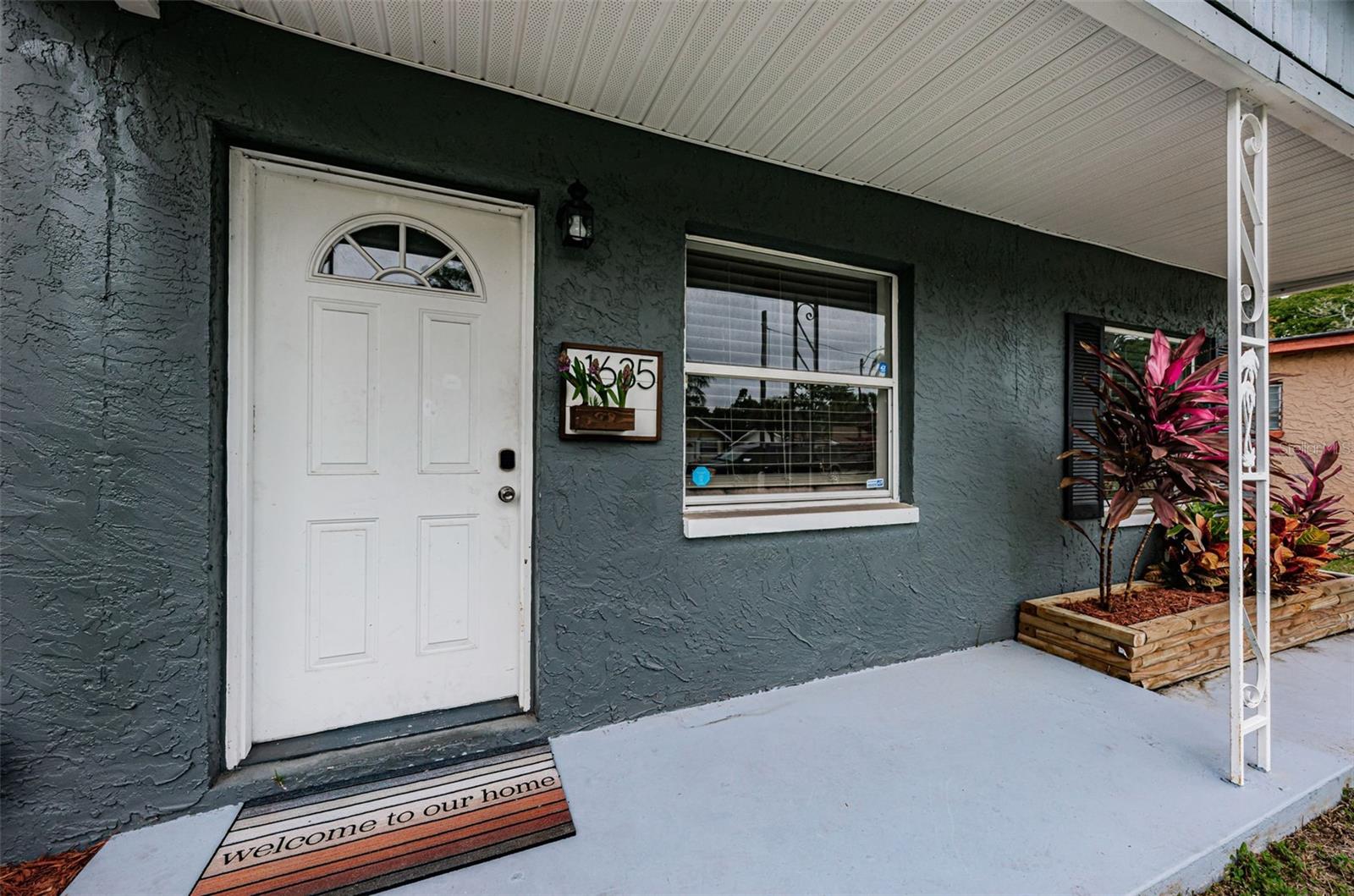 Homes for sale in Saint Petersburg, FL | 1635 40Th St S, Saint Petersburg, FL 33711 | MLS# A4606145