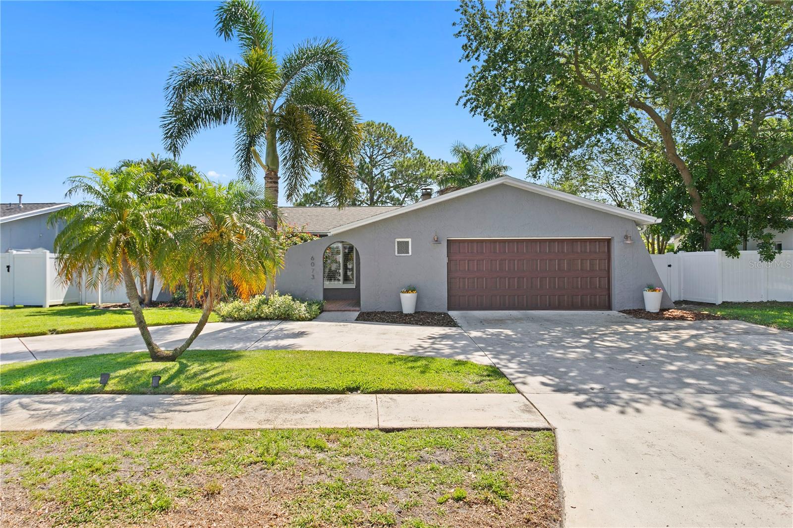 Homes for sale in Saint Petersburg, FL | 6073 Tanglewood Dr Ne, Saint Petersburg, FL 33703 | MLS# U8240037