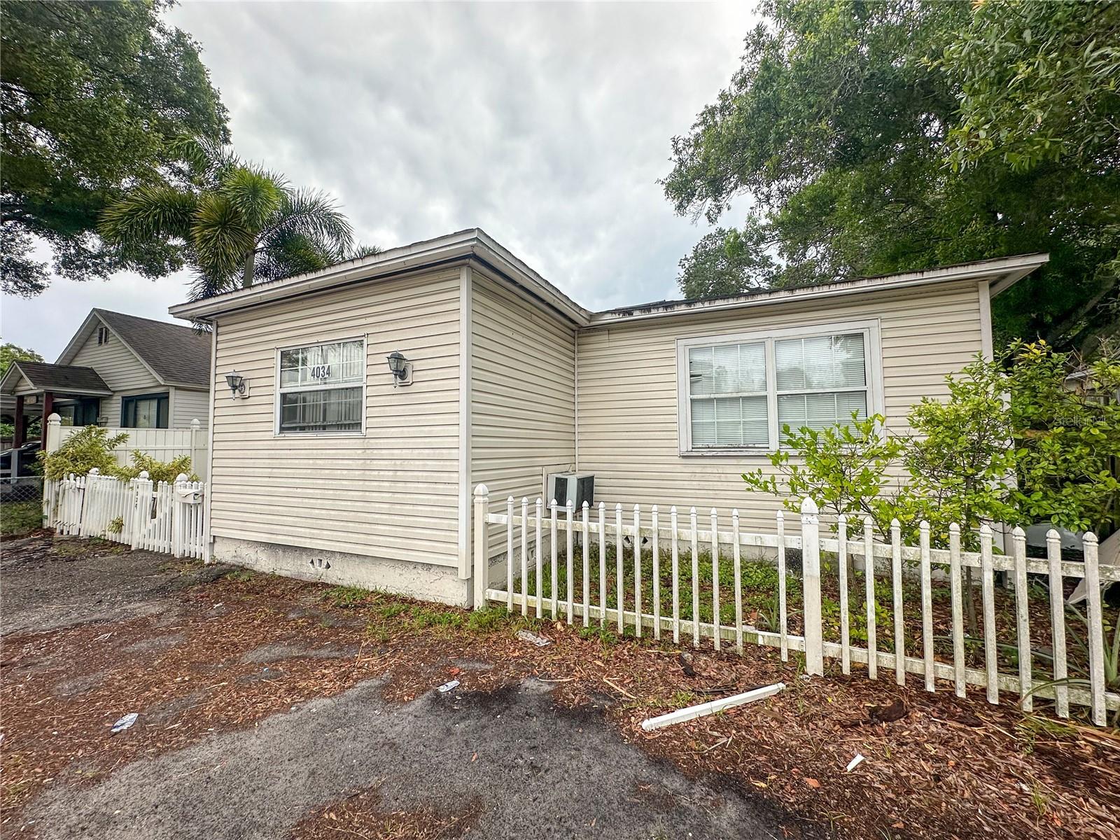 Homes for sale in Saint Petersburg, FL | 4034 38Th Ave N, Saint Petersburg, FL 33713 | MLS# U8243025