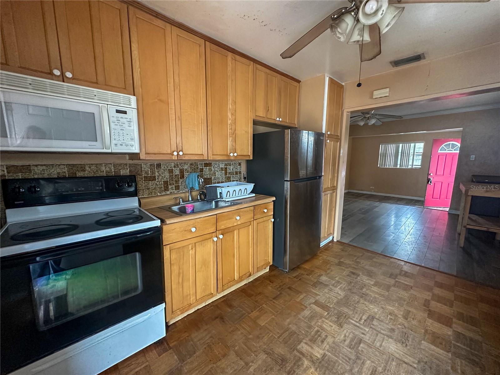 Homes for sale in Saint Petersburg, FL | 4034 38Th Ave N, Saint Petersburg, FL 33713 | MLS# U8243025