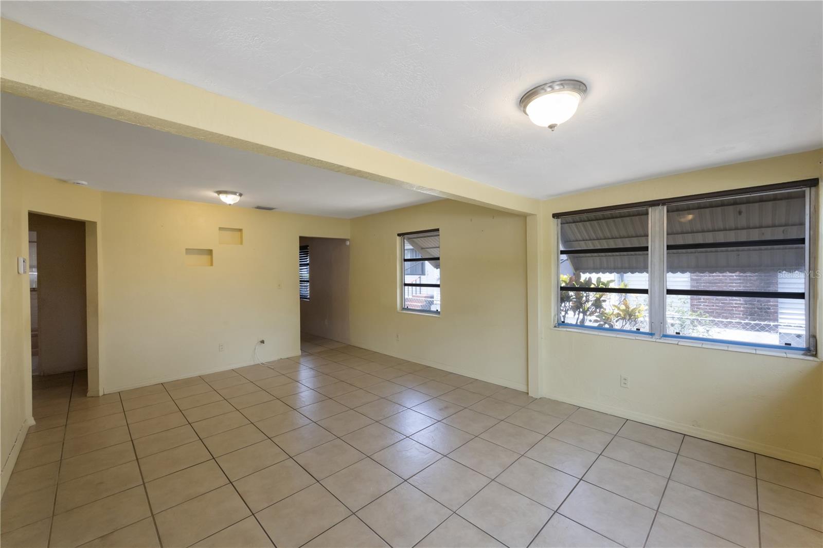 Homes for sale in Saint Petersburg, FL | 711 19Th Ave S, Saint Petersburg, FL 33705 | MLS# U8243205