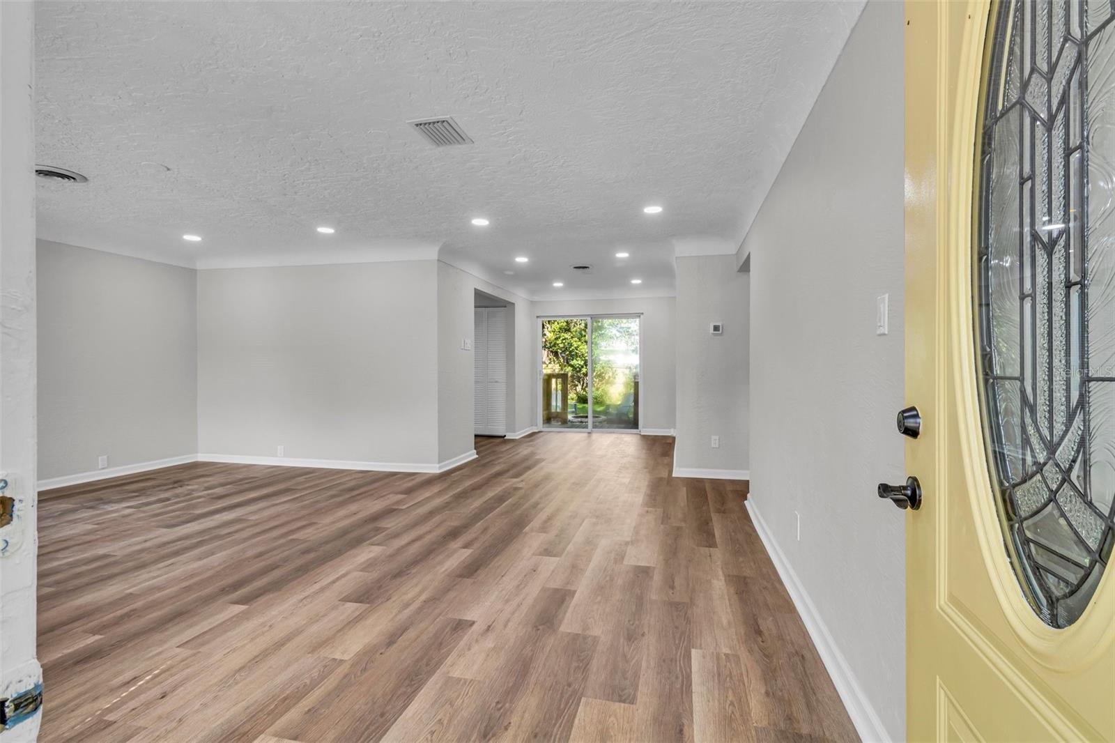 Homes for sale in Saint Petersburg, FL | 3626 Queen St N, Saint Petersburg, FL 33713 | MLS# T3534503