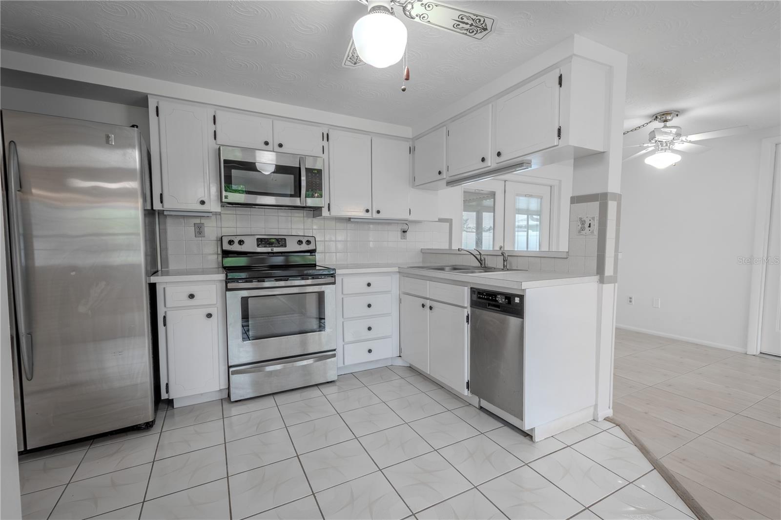 Homes for sale in Holiday, FL | 3543 Seffner Dr, Holiday, FL 34691 | MLS# U8250264