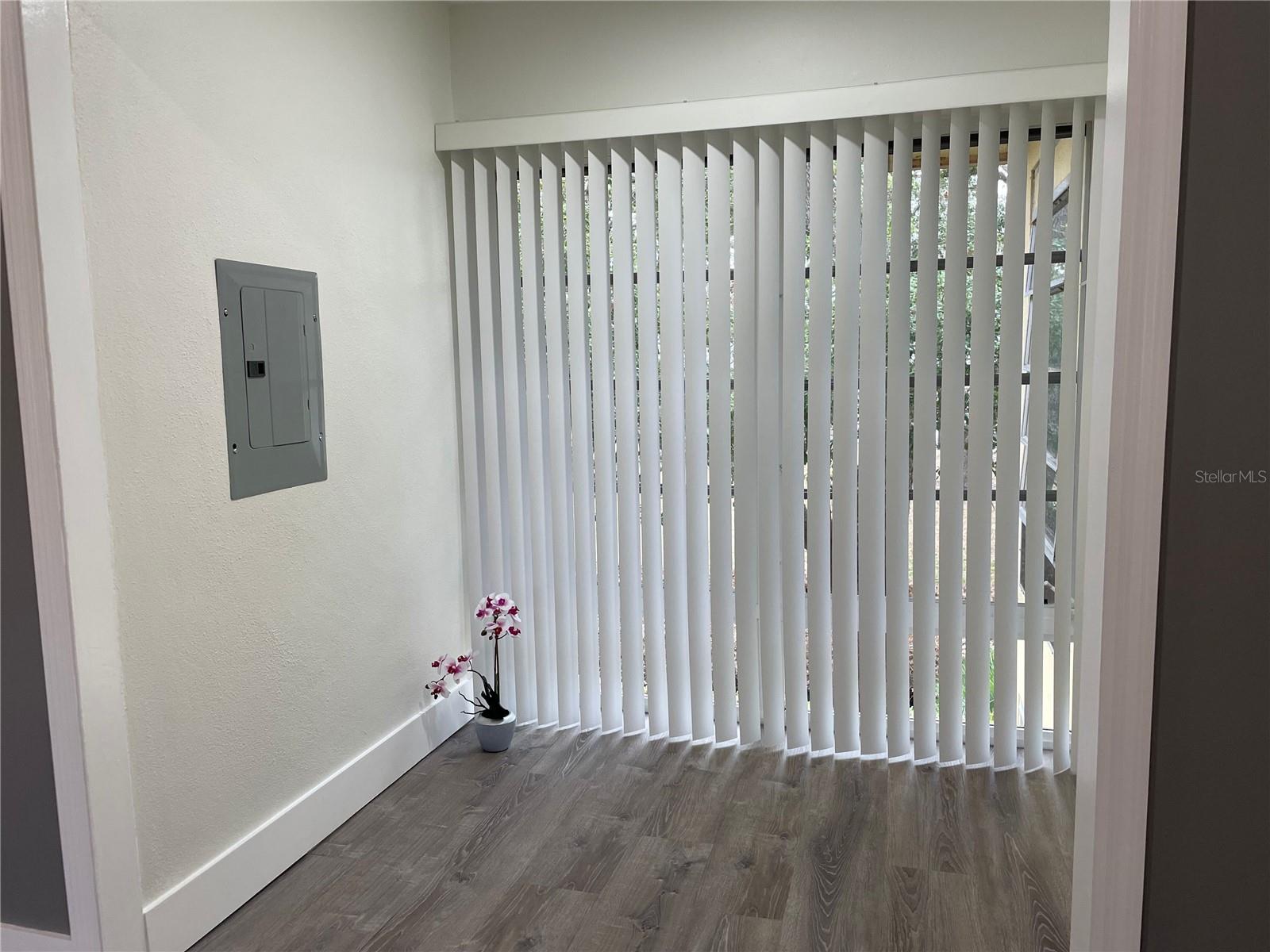 Homes for sale in Clearwater, FL | 2003 Greenbriar Blvd #16, Clearwater, FL 33763 | MLS# U8253718