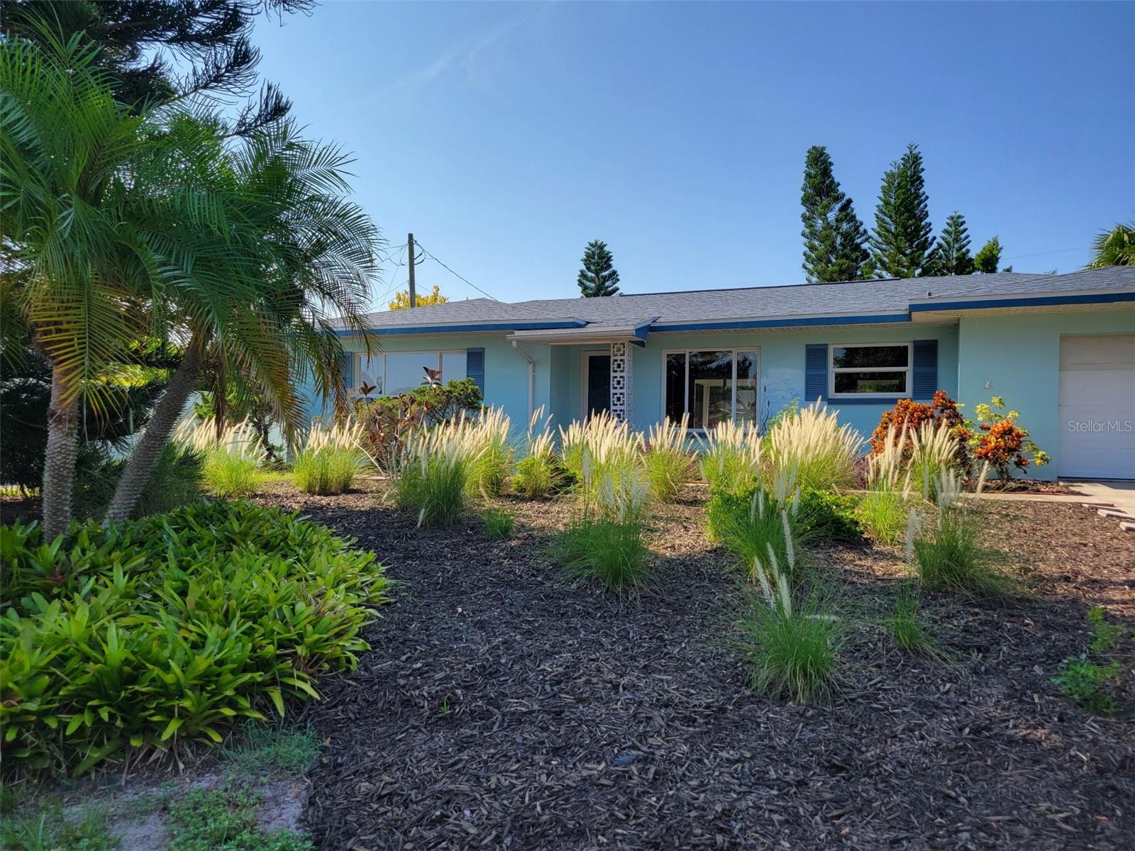 Homes for sale in Clearwater, FL | 1367 Howard St, Clearwater, FL 33756 | MLS# O6234168