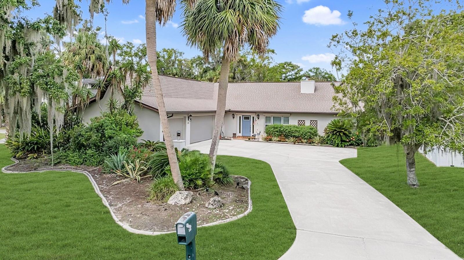 2nd image of 536 Nw 9Th Ave, Crystal River, FL 34428 | MLS# T3552016