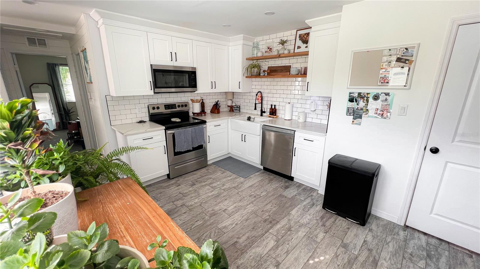 2nd image of 1317 Essex Dr N, Saint Petersburg, FL 33710 | MLS# TB8304168