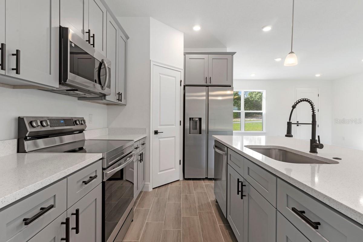 Photo 4 of Single Family Residence at 16373 Southwest 48th Cir, Ocala, FL 34473 | MLS# O6251757 | | Sold on 2025-01-06