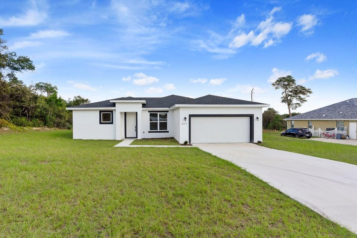 Photo 3 of Single Family Residence at 16373 Southwest 48th Cir, Ocala, FL 34473 | MLS# O6251757 | | Sold on 2025-01-06
