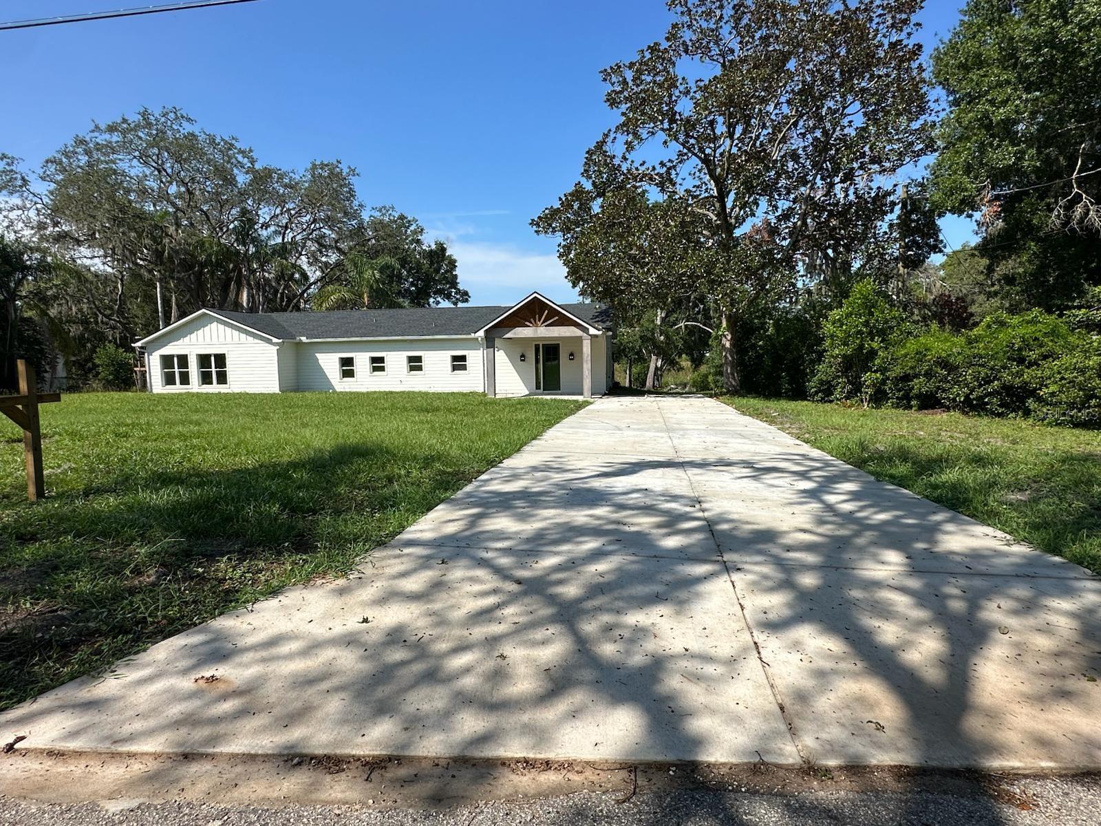 Homes for sale in Lutz, FL | 16122 E Lake Burrell Dr, Lutz, FL 33549 | MLS# TB8316694