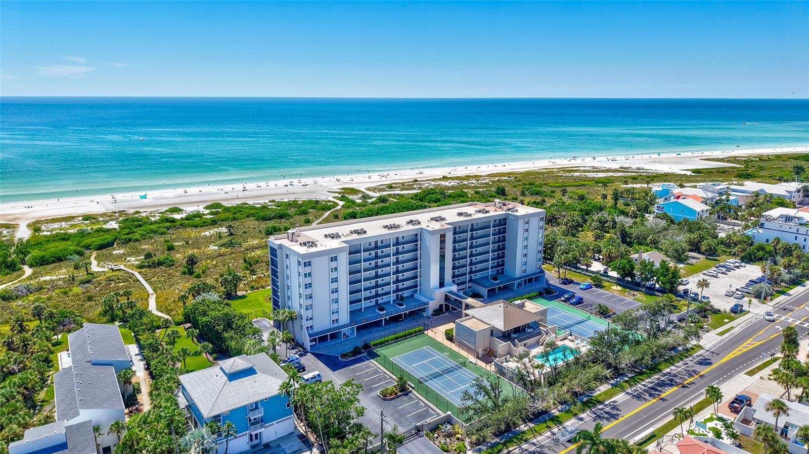 Homes for sale in Sarasota, FL | 420 Beach Rd #203, Sarasota, FL 34242 | MLS# A4631493