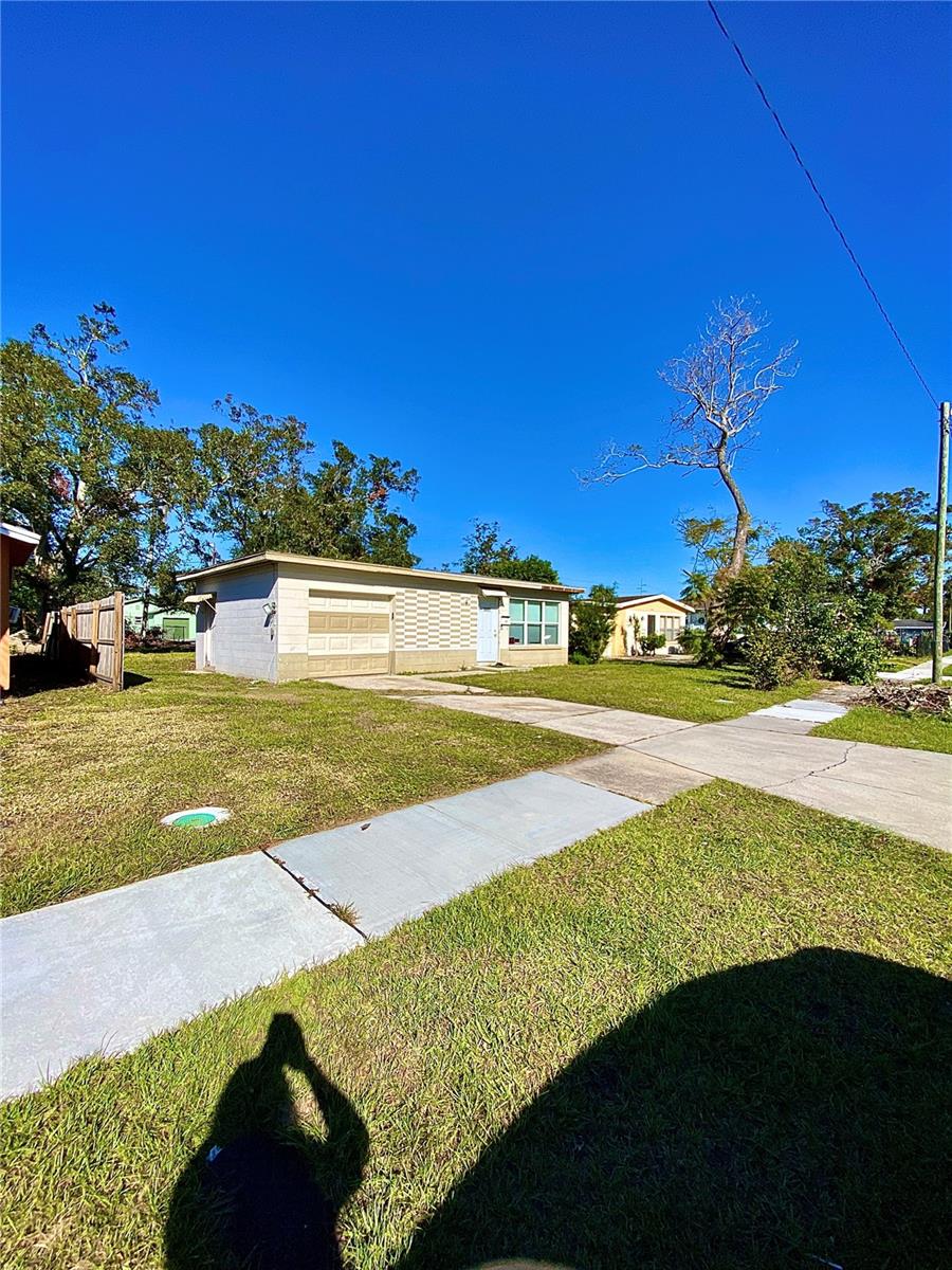 Homes for sale in Saint Petersburg, FL | 2827 16Th Ave S, Saint Petersburg, FL 33712 | MLS# A4634160