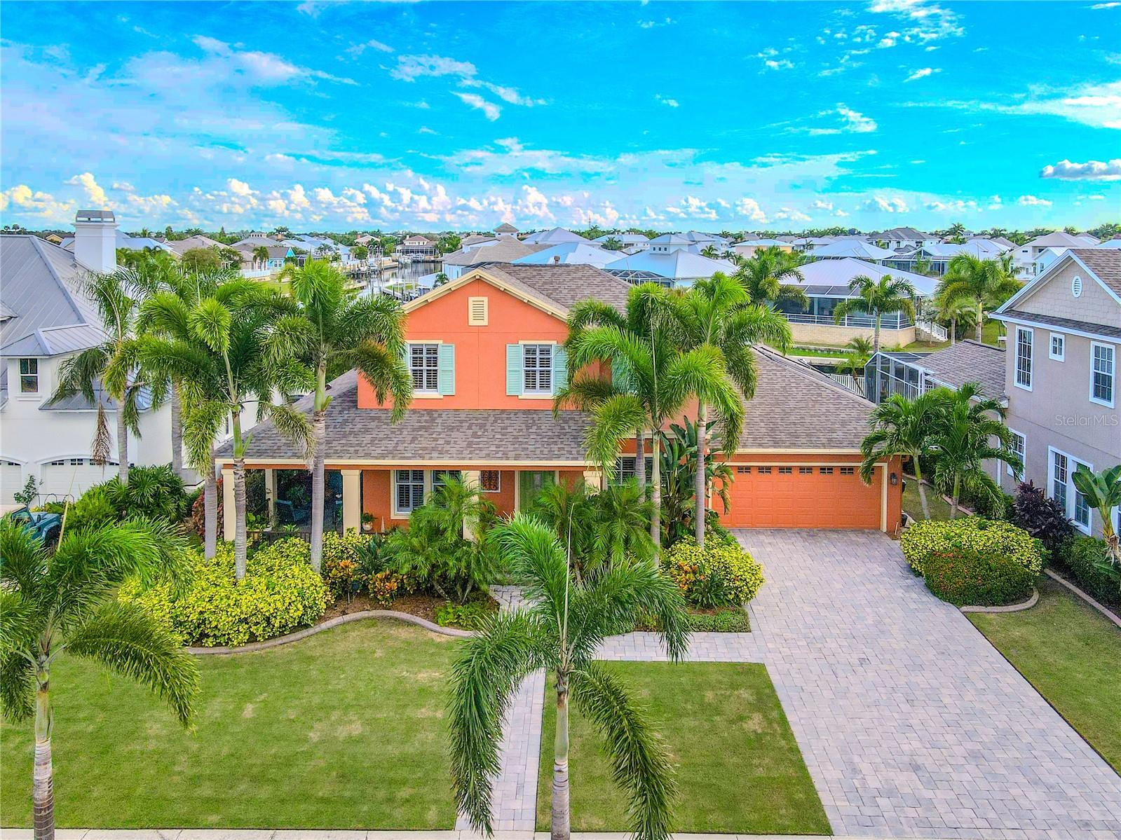 Homes for sale in Apollo Beach, FL | 710 Islebay Dr, Apollo Beach, FL 33572 | MLS# TB8338366