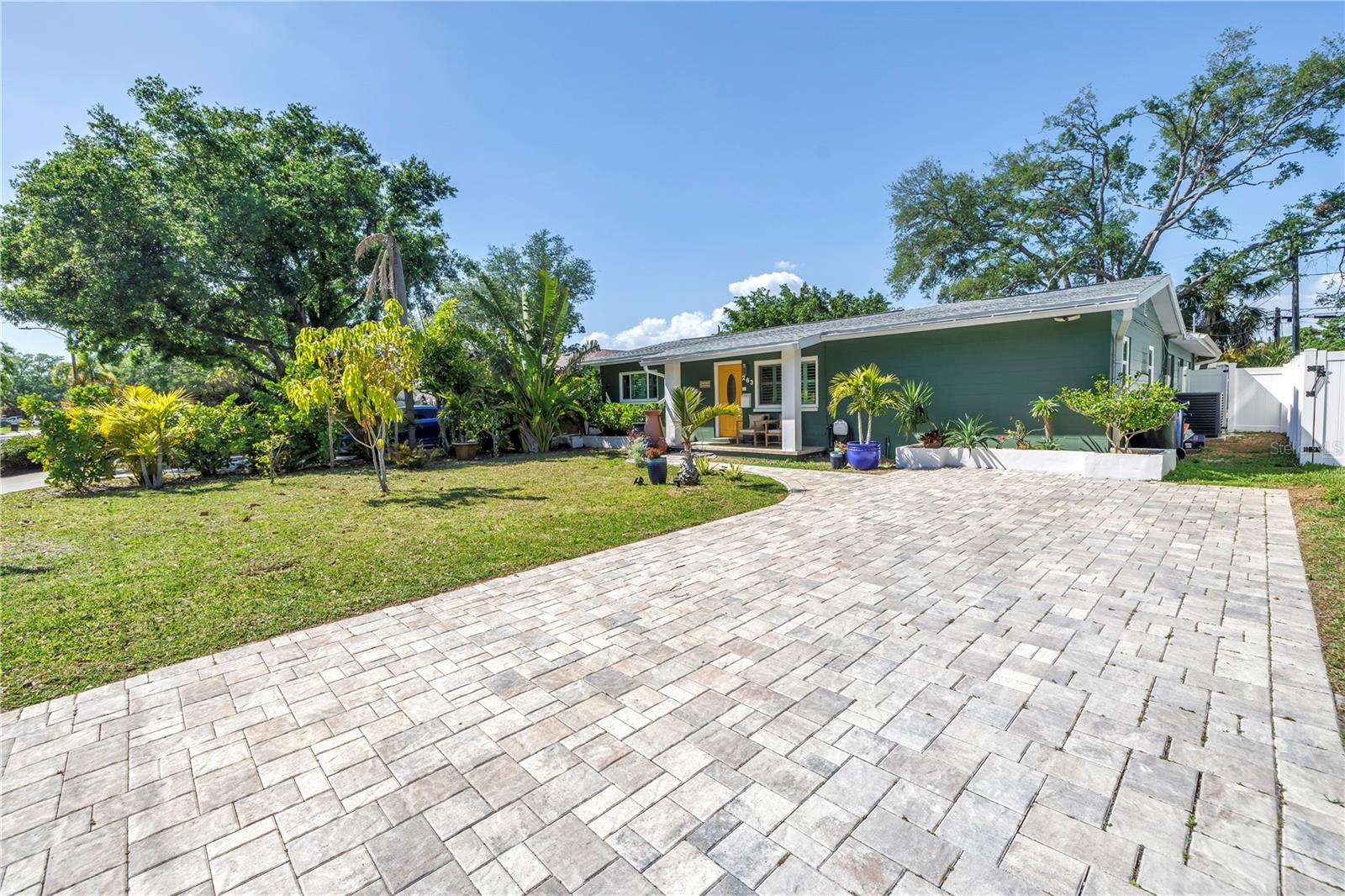 Homes for sale in Saint Petersburg, FL | 263 42Nd Ave Ne, Saint Petersburg, FL 33703 | MLS# TB8344752