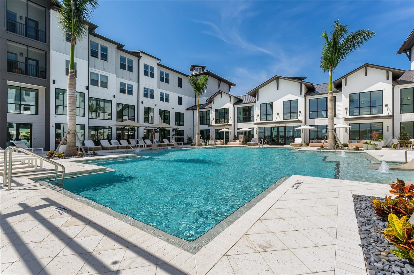 Homes for sale in Sarasota, FL | 1420 Lakefront Dr #2306, Sarasota, FL 34240 | MLS# A4638383