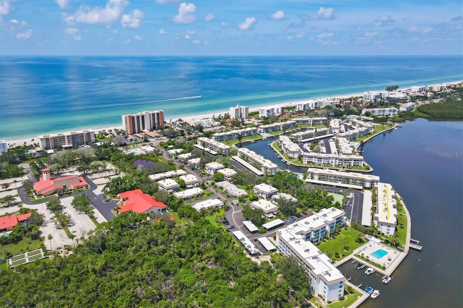 Homes for sale in Longboat Key, FL | 527 Sutton Pl #T-12, Longboat Key, FL 34228 | MLS# A4639006
