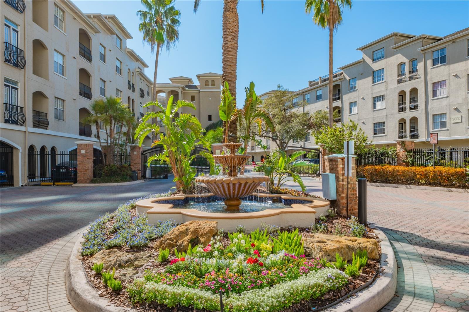 Homes for sale in Tampa, FL | 501 Knights Run Ave #1203, Tampa, FL 33602 | MLS# TB8349083