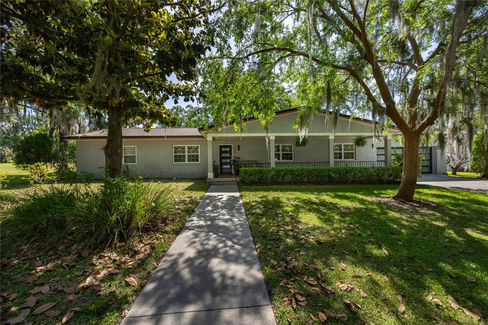 Homes for sale in Gainesville, FL | 5921 Sw 35Th Way, Gainesville, FL 32608 | MLS# GC528657