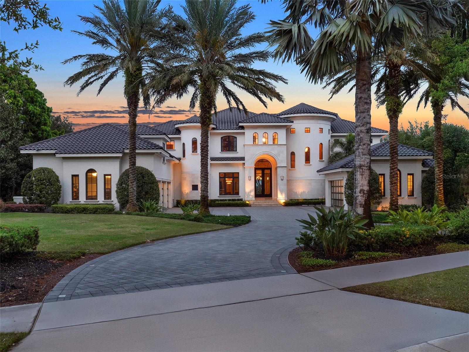 Homes for sale in Windermere, FL | 6137 Grosvenor Shore Dr, Windermere, FL 34786 | MLS# O6294487