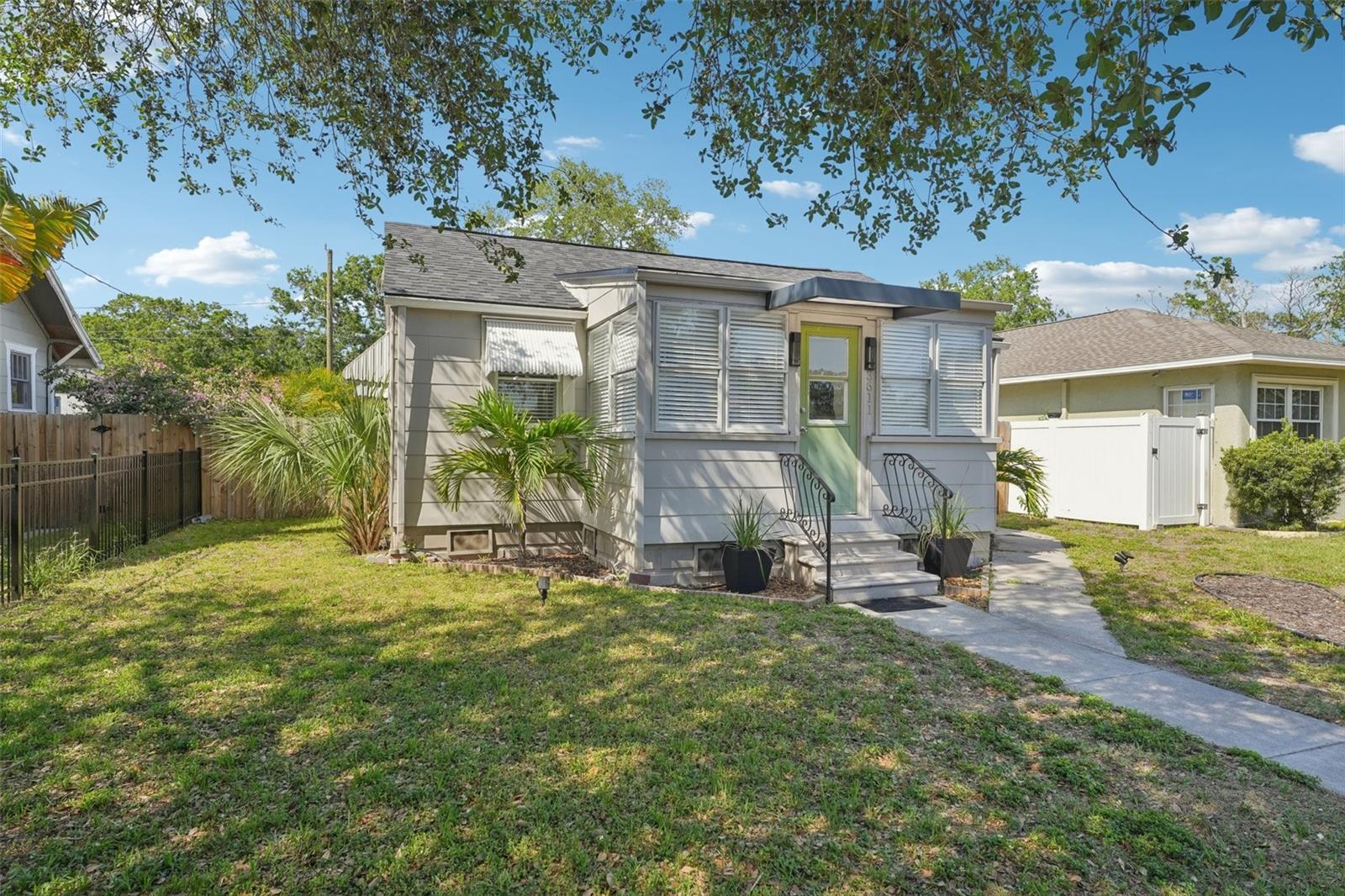 Homes for sale in Saint Petersburg, FL | 3611 4Th Ave N, Saint Petersburg, FL 33713 | MLS# TB8371932