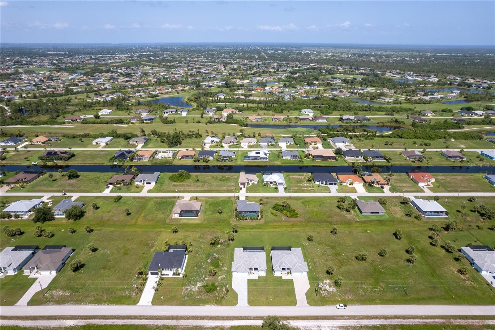 36th image of 221 Rotonda Blvd S, Rotonda West, FL 33947 | MLS# O6302056