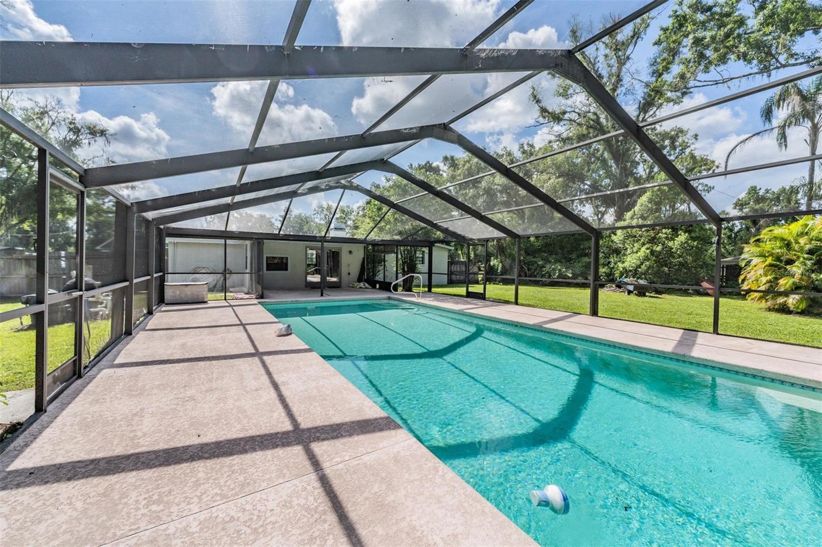 Homes for sale in Tampa, FL | 15808 Willowdale Rd, Tampa, FL 33625 | MLS# TB8378126