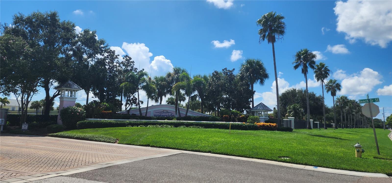 Homes for sale in Saint Petersburg, FL | 5215 Coquina Key Dr Se #B, Saint Petersburg, FL 33705 | MLS# TB8379477