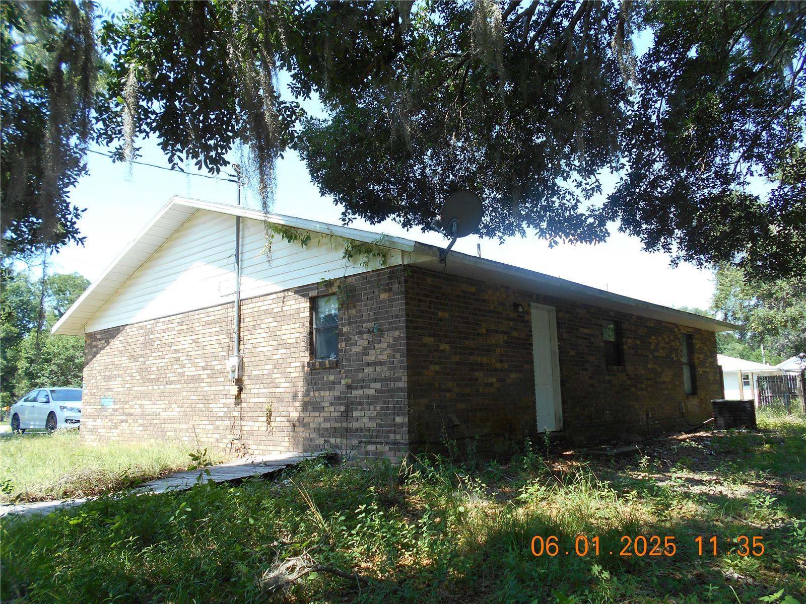 Homes for sale in Old Town, FL | 217 Se 118 Ave, Old Town, FL 32680 | MLS# GC530453