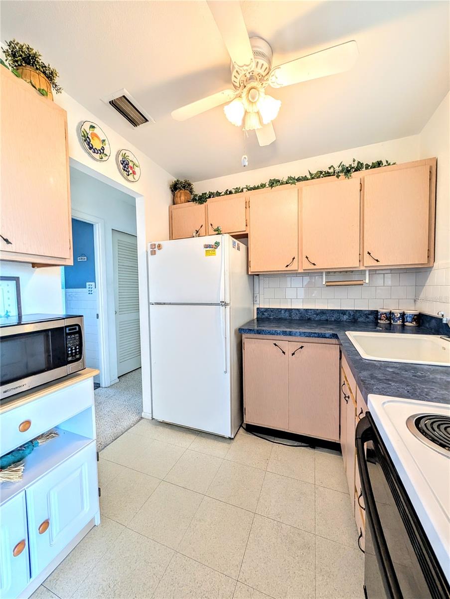 2nd image of 5951 Todd St #D37, Bradenton, FL 34207 | MLS# A4650881