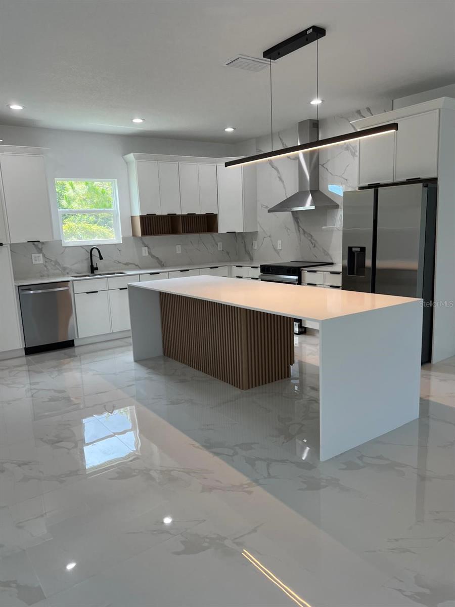 Homes for sale in Palm Bay, FL | 736 Daysland Ave Sw, Palm Bay, FL 32908 | MLS# S5126141