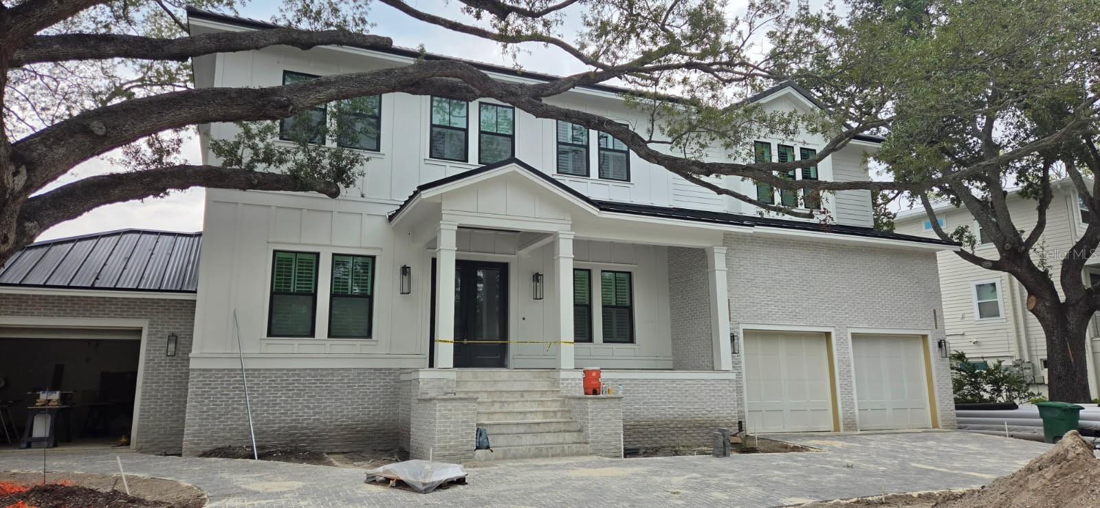 1st image of 690 Geneva Pl, Tampa, FL 33606 | MLS# TB8383425