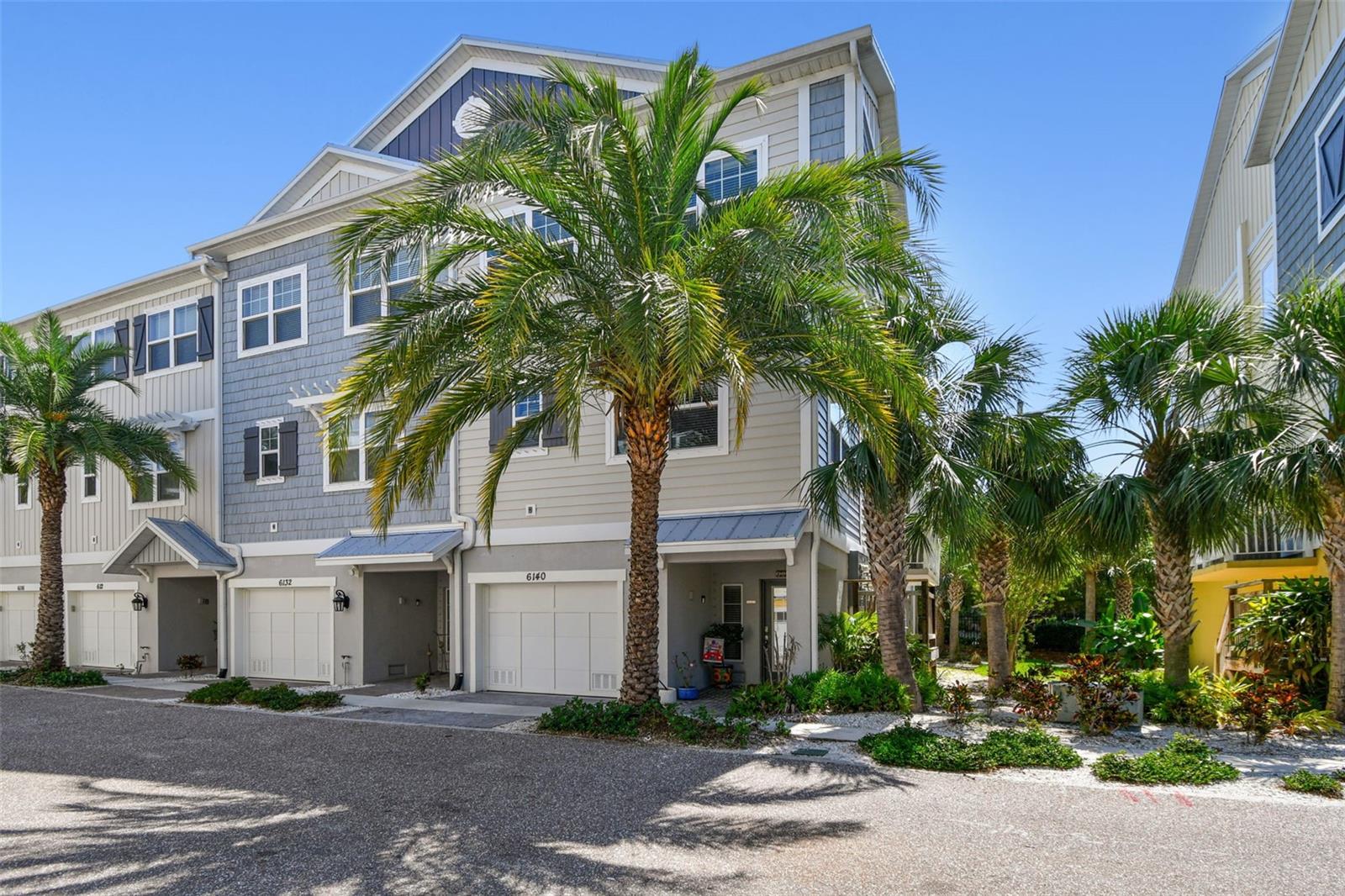 Homes for sale in St Petersburg, FL | 6140 Marina Cove Way S, St Petersburg, FL 33712 | MLS# TB8384569