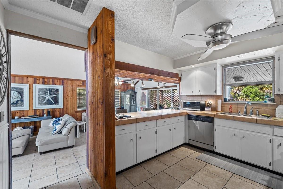 Homes for sale in Palm Coast, FL | 20 Crescent Ct N, Palm Coast, FL 32137 | MLS# FC309746